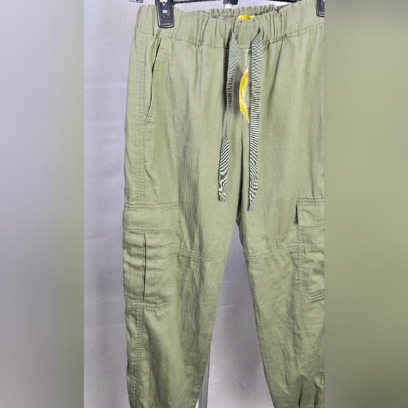 NWT QMack Army Green Elevated Basic Cargo Jogger Pants, Medium - Picture 2 of 4